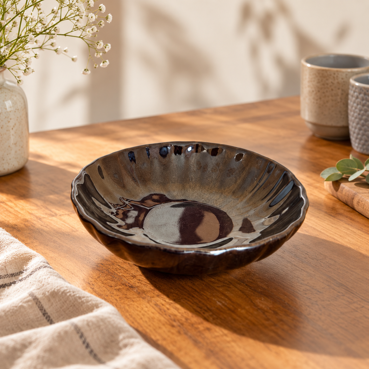 Black dessert bowl